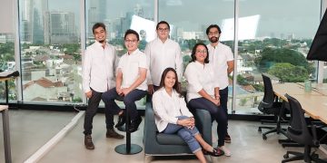 Mapan's team, with CEO Ardelia Apti in the front