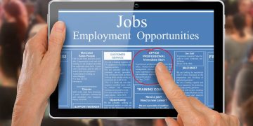 The great job hunt: 7 top job-search apps hit all-time highs