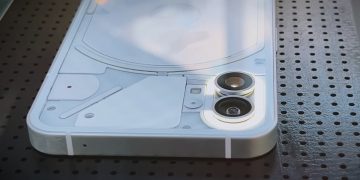 Nothing Phone (1) rear-facing LED lights.