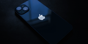 Apple iPhones 2022: Top 8 iPhone Picks & the Best Model to Buy in 2022