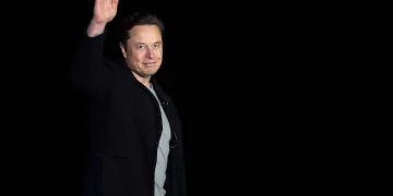 Elon Musk is pulling out his deal to buy Twitter