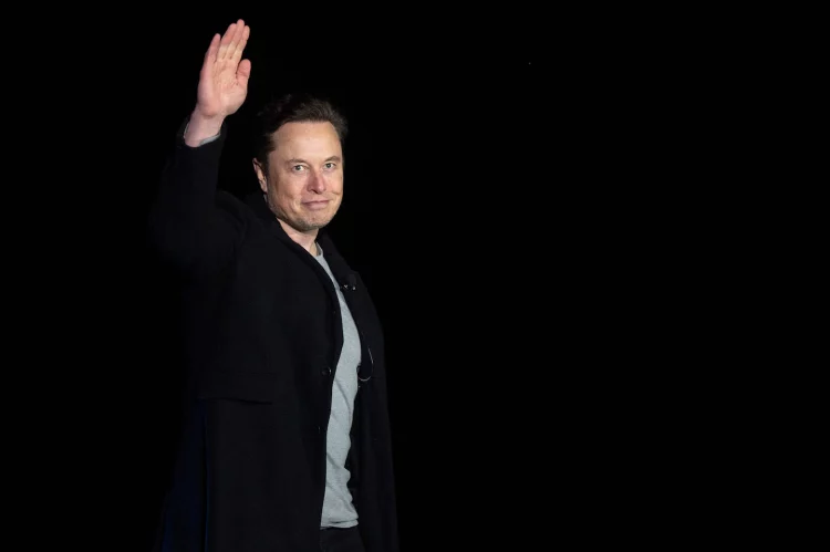 Elon Musk is pulling out his deal to buy Twitter