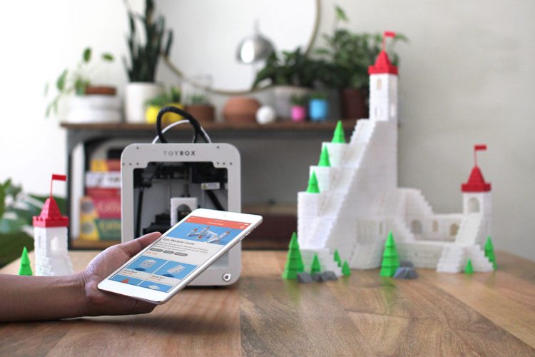 Get your kids unlimited toys this 4th of July with this discounted 3D printer