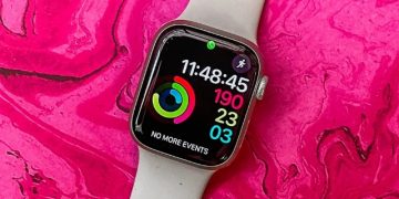 Govt of India issues warning on security and hacking risk of Apple Watch