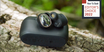 1MORE Evo on top of the included case