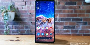 James Webb Wallpaper Example on Pixel 6