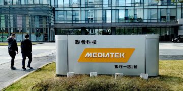 Intel to make chips for MediaTek's smart edge devices