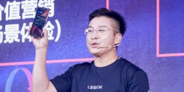 Motorola unveils the new look for its upcoming foldable Razr 2022 before official launch