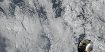 Nanoracks Performs First Test of ISS Waste Disposal Technology