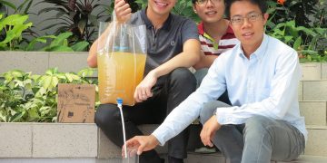 S'pore startup Wateroam provides clean water with its portable filter