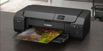 Canon Pixma Pro 200 on table