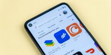 The Google Play Store Now Relies on Developers to Explain Data Privacy