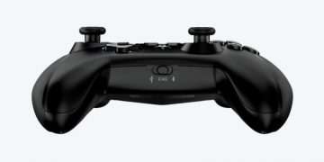 The HyperX Clutch Wireless Gaming Controller