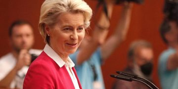 Von der Leyen heads to Azerbaijan to secure new gas import deal
