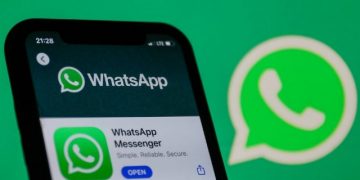 WhatsApp is yet to make a profit for Mark Zuckerberg and Meta, may be sold this year (2)