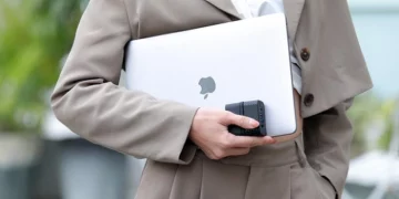 Cyberize One 65W PD power adapter