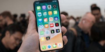 Apple issues warning for for iPhone, iPad and Mac users over major security flaw