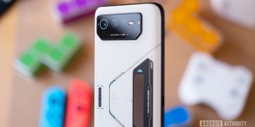 Asus Rog Phone 6 Pro gaming phone hero