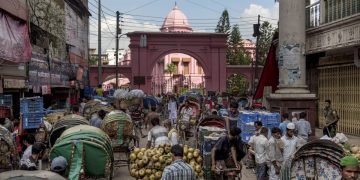 Bangladesh turns to ADB, World Bank for funds: Report | Business and Economy News