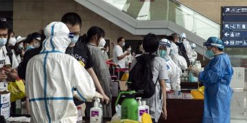China drops some COVID rules for travellers but keeps quarantine | Business and Economy News