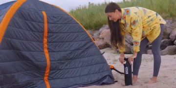 Crucoon inflatable tent