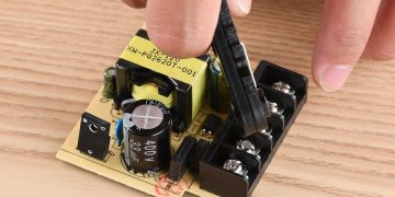 Cut out the nonsense with this great deal on a multifunctional knife