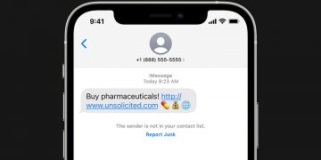 Screenshot of message from spam number on iPhone