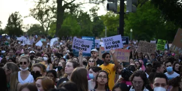 How to keep your information private when seeking an abortion