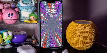 Latest iOS 16 Beta Brings Battery Percentage Back to Status Bar