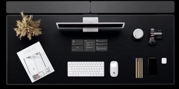 Lumina Desk promotional image