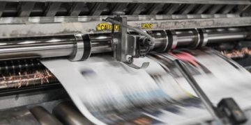 Obsessively Checking News Linked to Anxiety, Stress, Ill Health, Study Finds