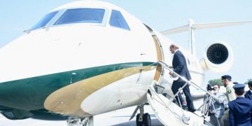 Pakistan PM Shehbaz Sharif visits Qatar seeking trade, investment | Business and Economy News