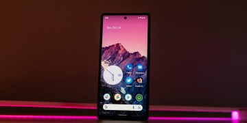 Google Pixel 6 Review: Premium value with hit-or-miss software