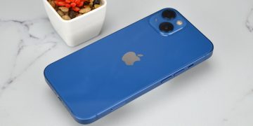 Apple iPhone 13 Back