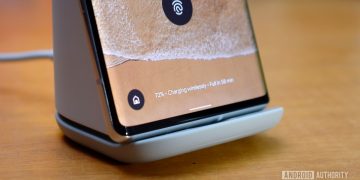 Google Pixel 6 wireless charging Pixel Stand