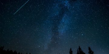 An Astronomer Is Privately Funding a Search for Alien Technology on the Ocean Floor