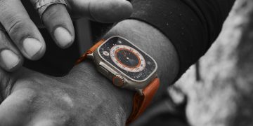 apple watch ultra climbing orange