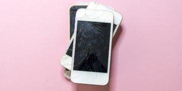 Canadian households have $6 billion worth of dead cell phones lying around