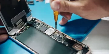 EU proposes smartphone repair law to extend the usability of devices, Apple-backed trade group opposes- Technology News, Firstpost