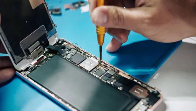 EU proposes smartphone repair law to extend the usability of devices, Apple-backed trade group opposes- Technology News, Firstpost