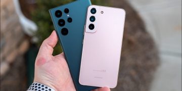 The Galaxy S22 and S22 Ultra