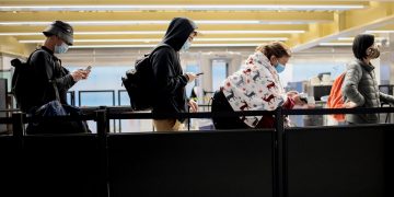 How to protect your phone and data privacy at U.S. Customs