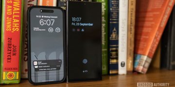 Apple iPhone vs Android always on display standby mode