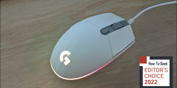 Logitech G203 Mouse Glowing On