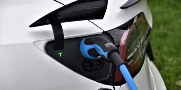Mining CEO: There Isn't Enough Lithium to Support Global EV Deadlines