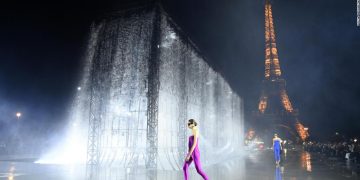 Paris Fashion Week: How to watch the Spring-Summer 2023 shows