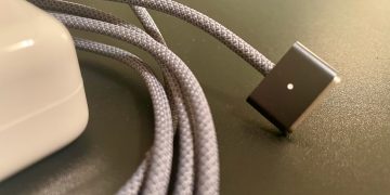 Review: The Apple M2 MacBook Air for Home Use