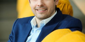 John Beckett, ChannelSight, a headshot image.