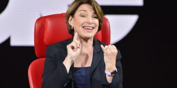 Sen. Klobuchar’s Big Tech antitrust bill is up against a lot of Big Tech money