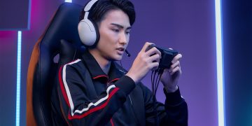 Sony unveils Xperia 1 IV attachment with a fan, HDMI and Ethernet ports